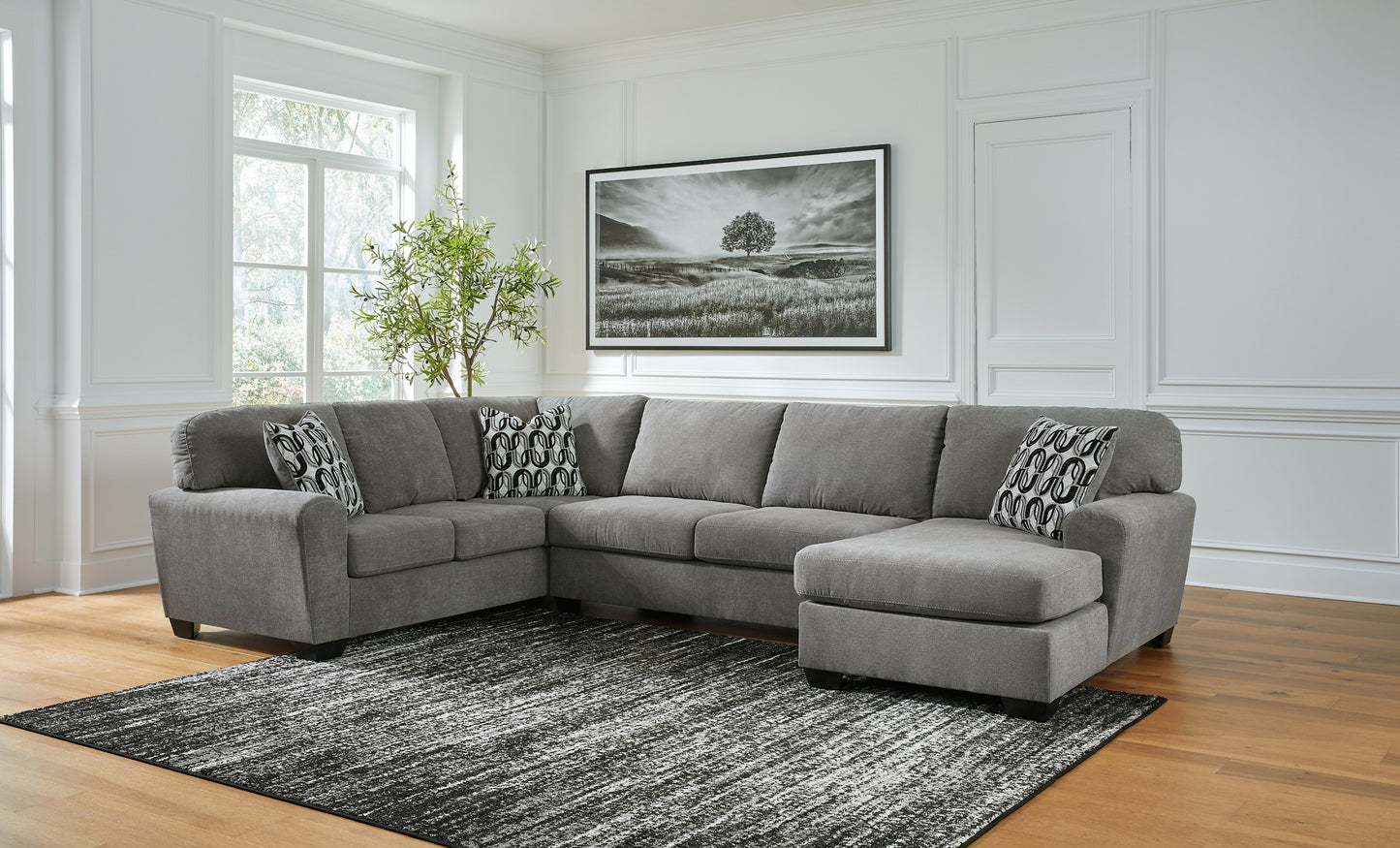 Birkdale Court 3-Piece Sectional with Chaise Benchcraft®