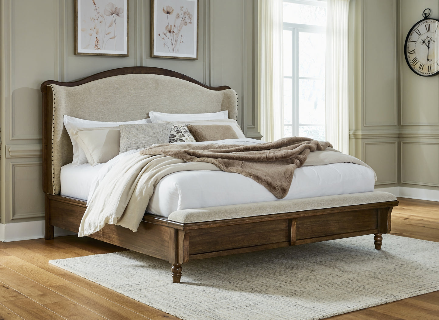 Sturlayne  Upholstered Panel Bed Benchcraft®