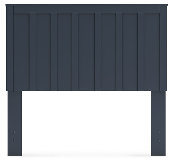 Simmenfort Full Panel Headboard with Dresser and Nightstand Signature Design by Ashley®