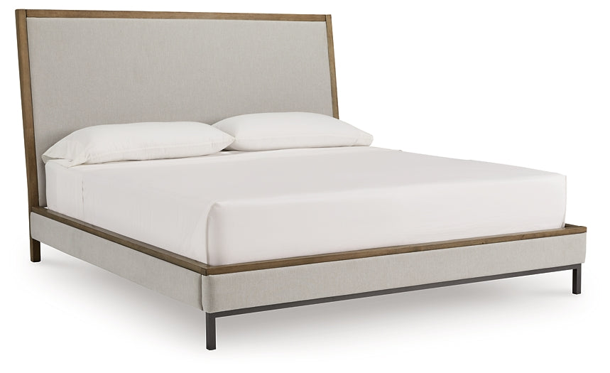 Tomtyn  Upholstered Bed Benchcraft®