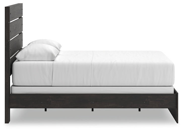 Hollivern  Panel Bed Signature Design by Ashley®