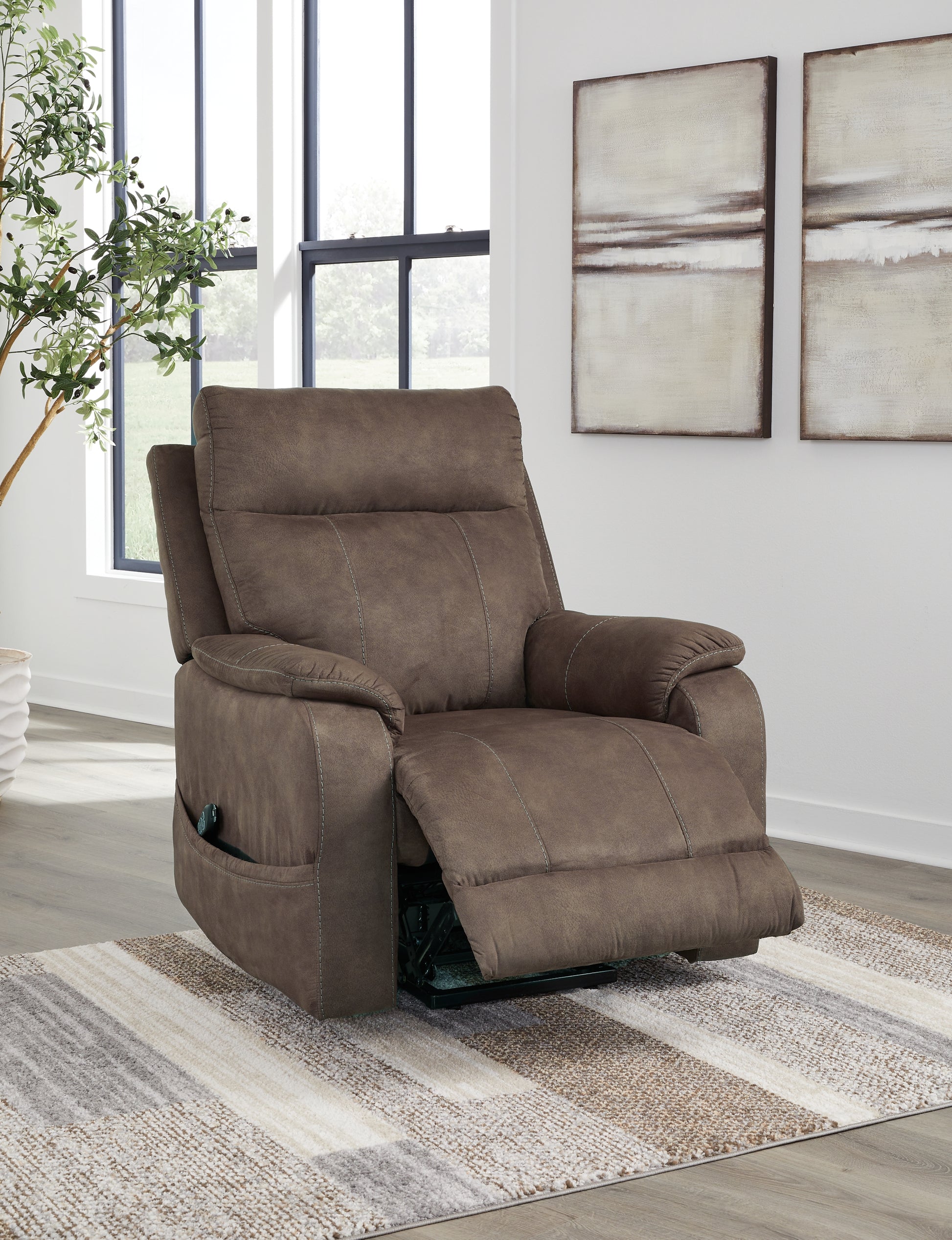 Crestmeade Power Lift Recliner Signature Design by Ashley®