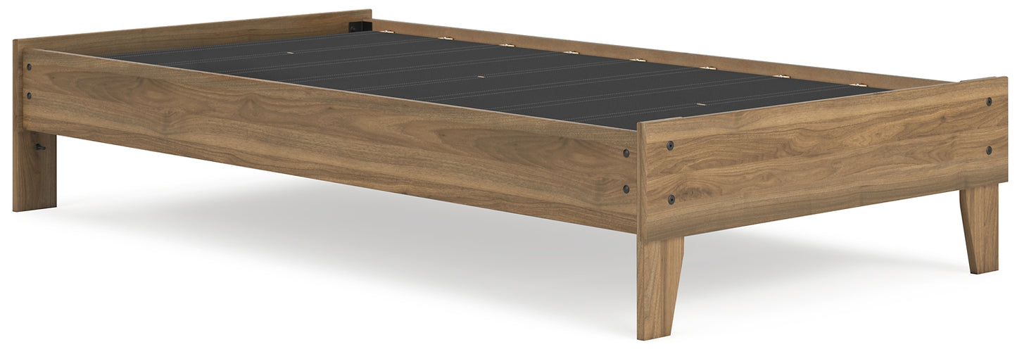 Deanlow Twin Platform Bed with Dresser Signature Design by Ashley®