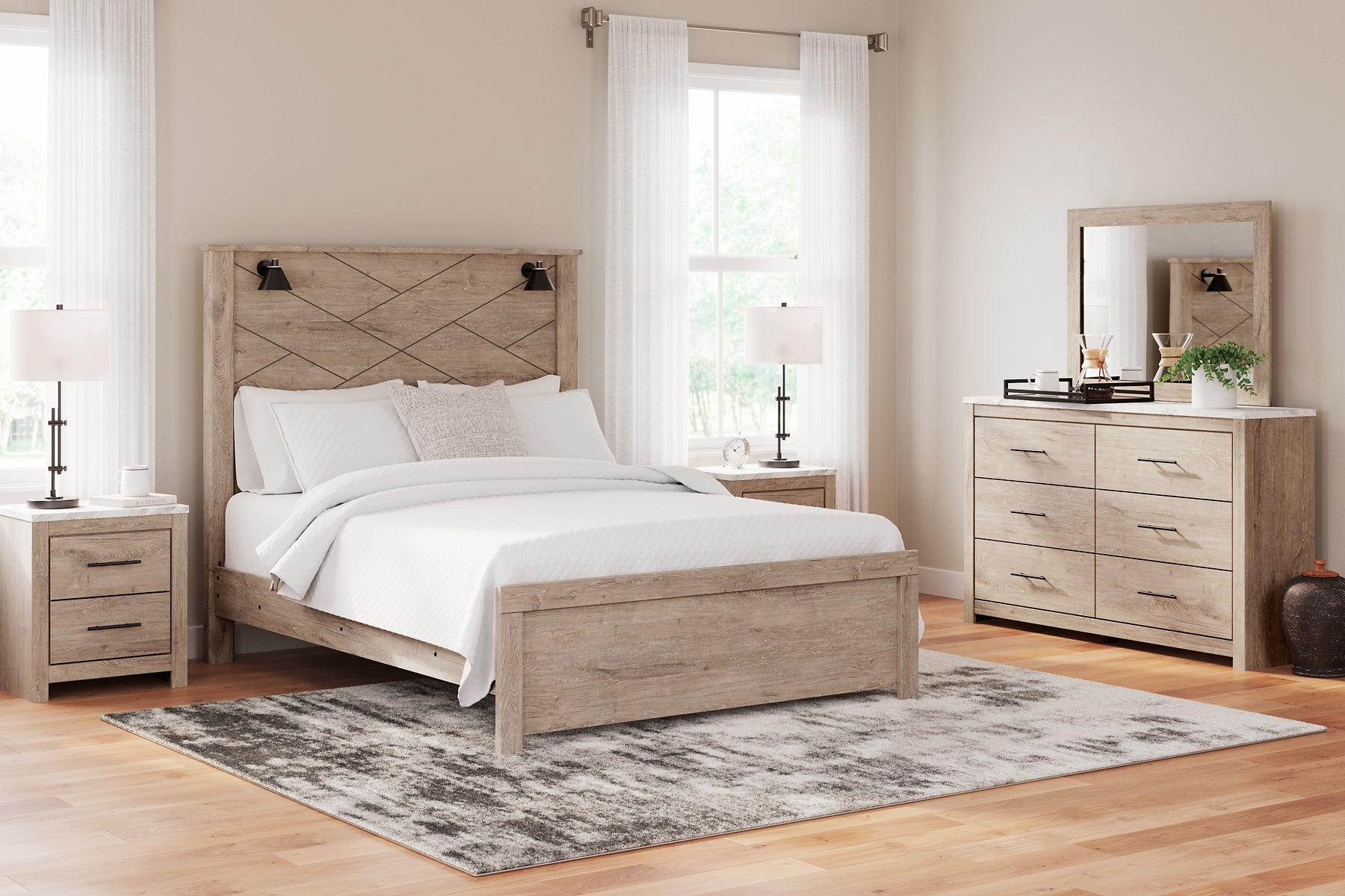 Senniberg Queen Panel Bed with Mirrored Dresser, Chest and 2 Nightstands Signature Design by Ashley®