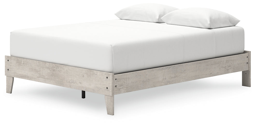 Shawburn Queen Platform Bed with Dresser Signature Design by Ashley®