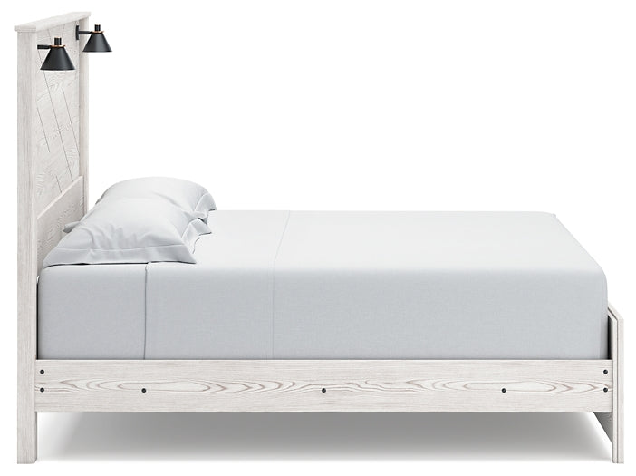 Gerridan King Panel Bed with Mirrored Dresser and Chest Signature Design by Ashley®