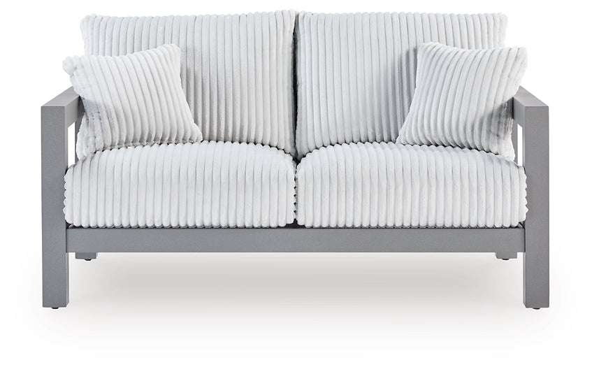 Hurley Park Loveseat w/Cushion Signature Design by Ashley®