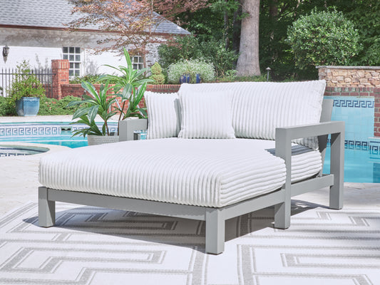 Hurley Park Chaise Lounge with Cushion Signature Design by Ashley®