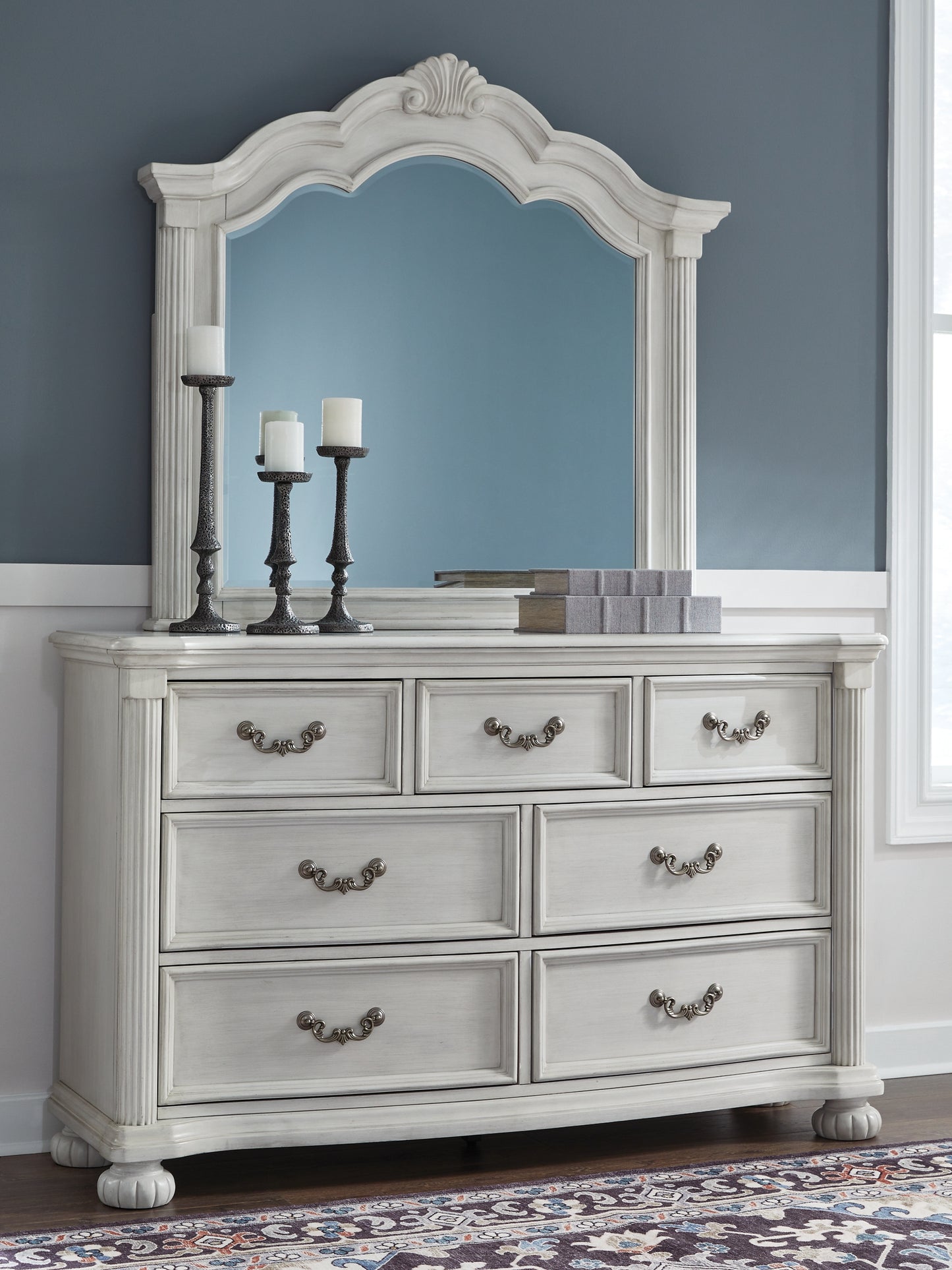 Montelaine Dresser and Mirror Benchcraft®