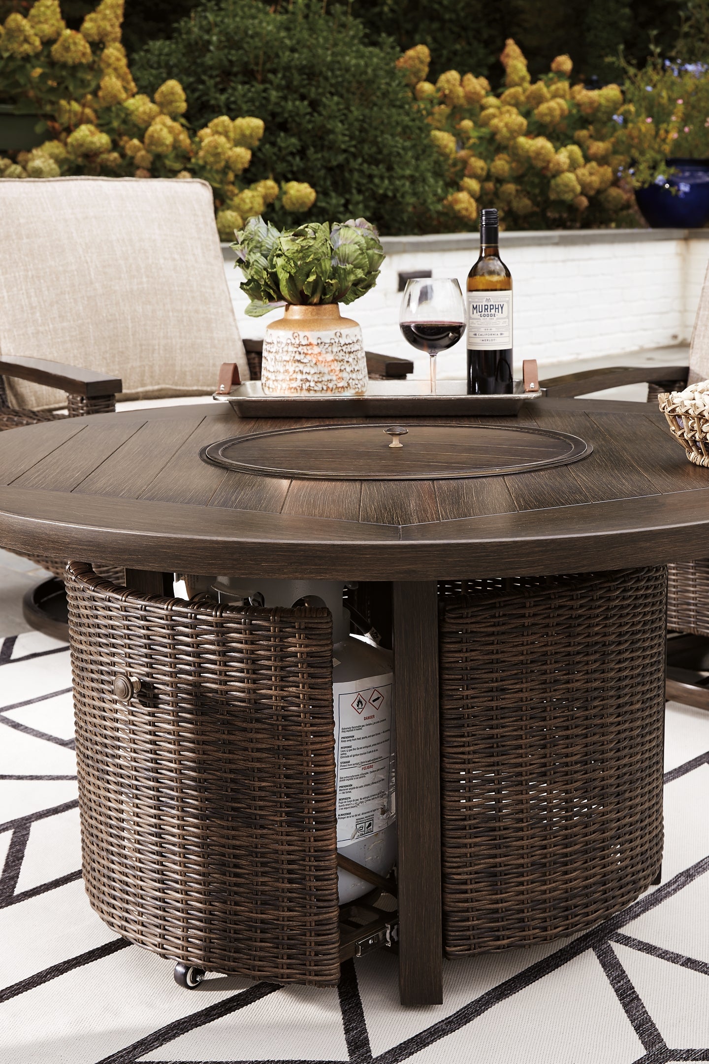 Paradise Trail Outdoor Fire Pit Table and 4 Chairs Signature Design by Ashley®