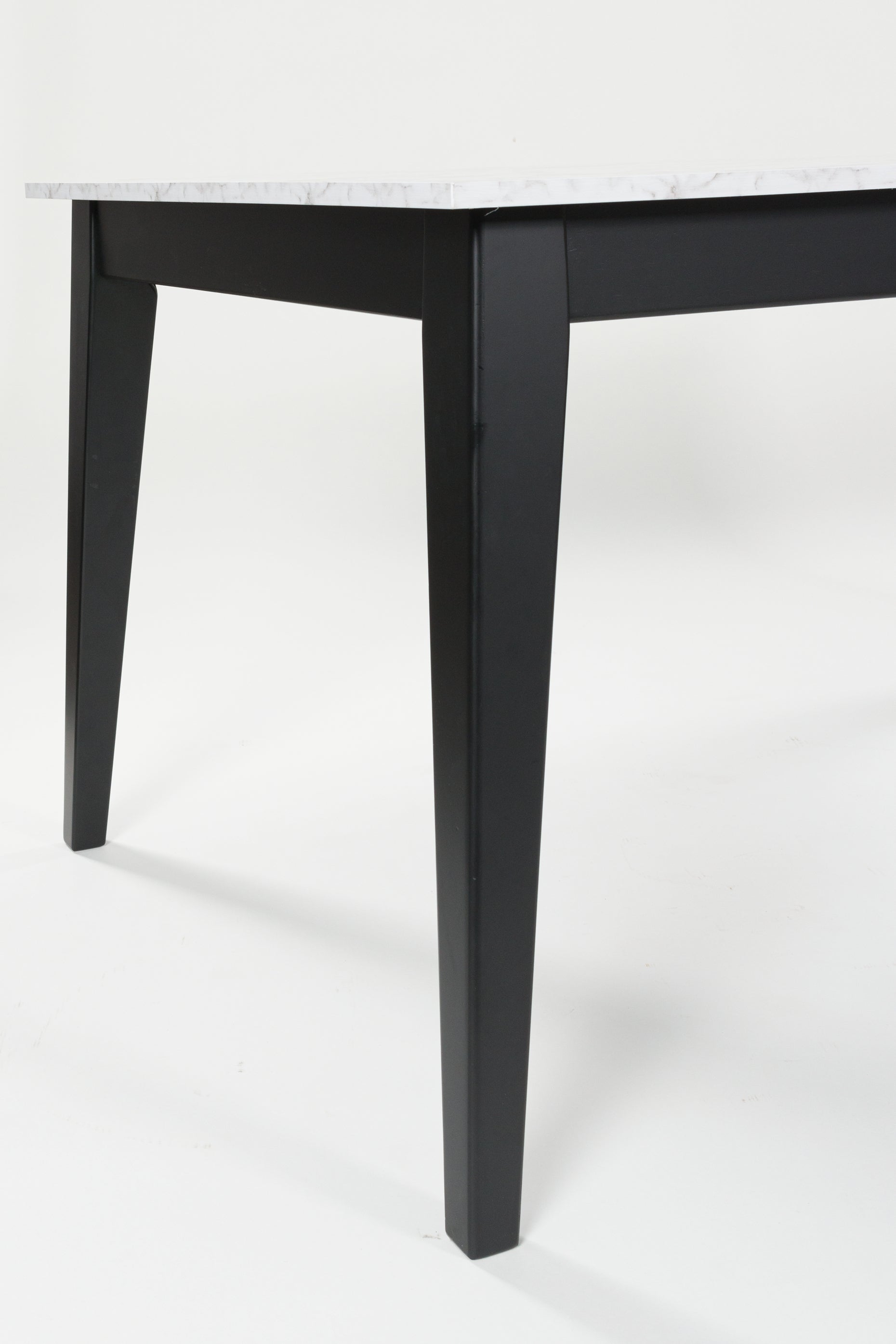 Jettaya Dining Table and 6 Chairs Signature Design by Ashley®