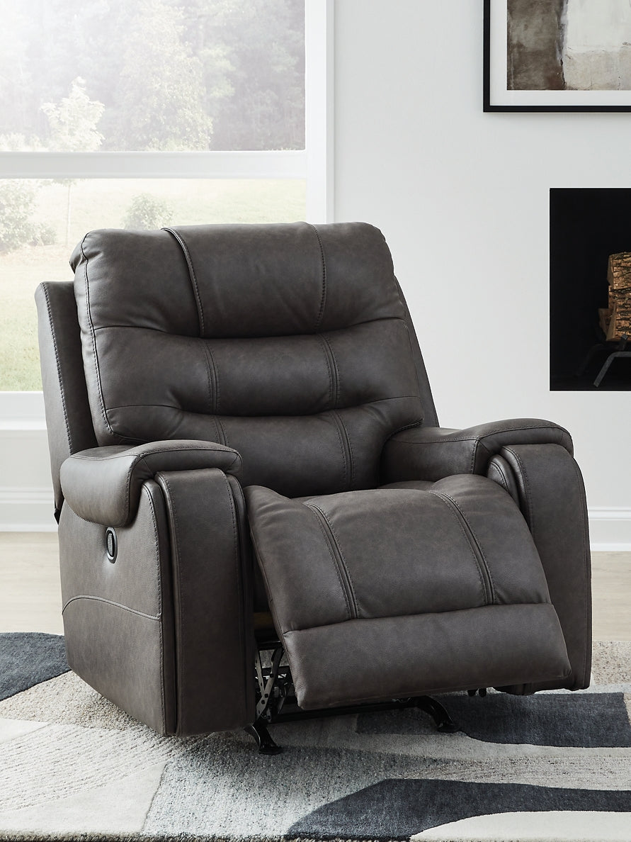 Femley Rocker Recliner Signature Design by Ashley®