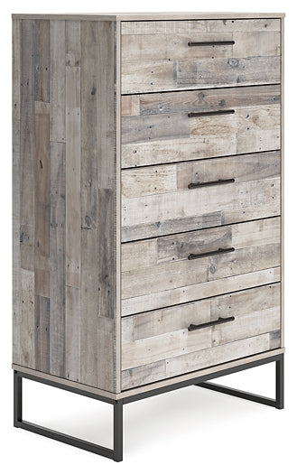 Neilsville Full Panel Headboard with Dresser, Chest and Nightstand Signature Design by Ashley®