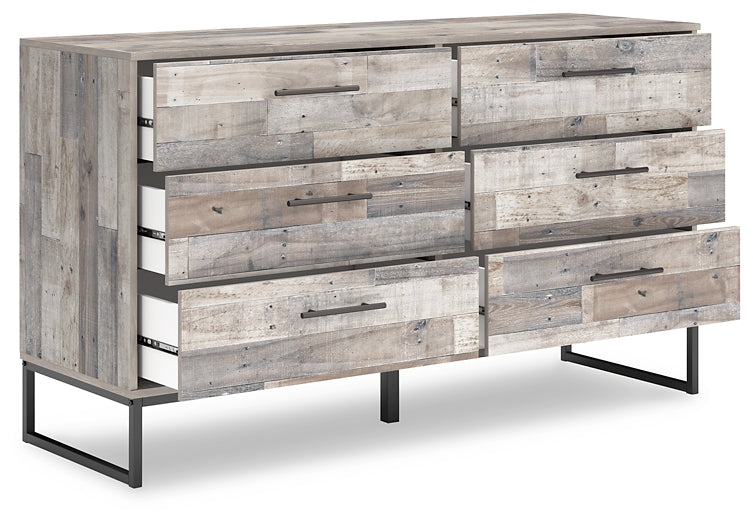 Neilsville Queen Platform Bed with Dresser, Chest and Nightstand Signature Design by Ashley®