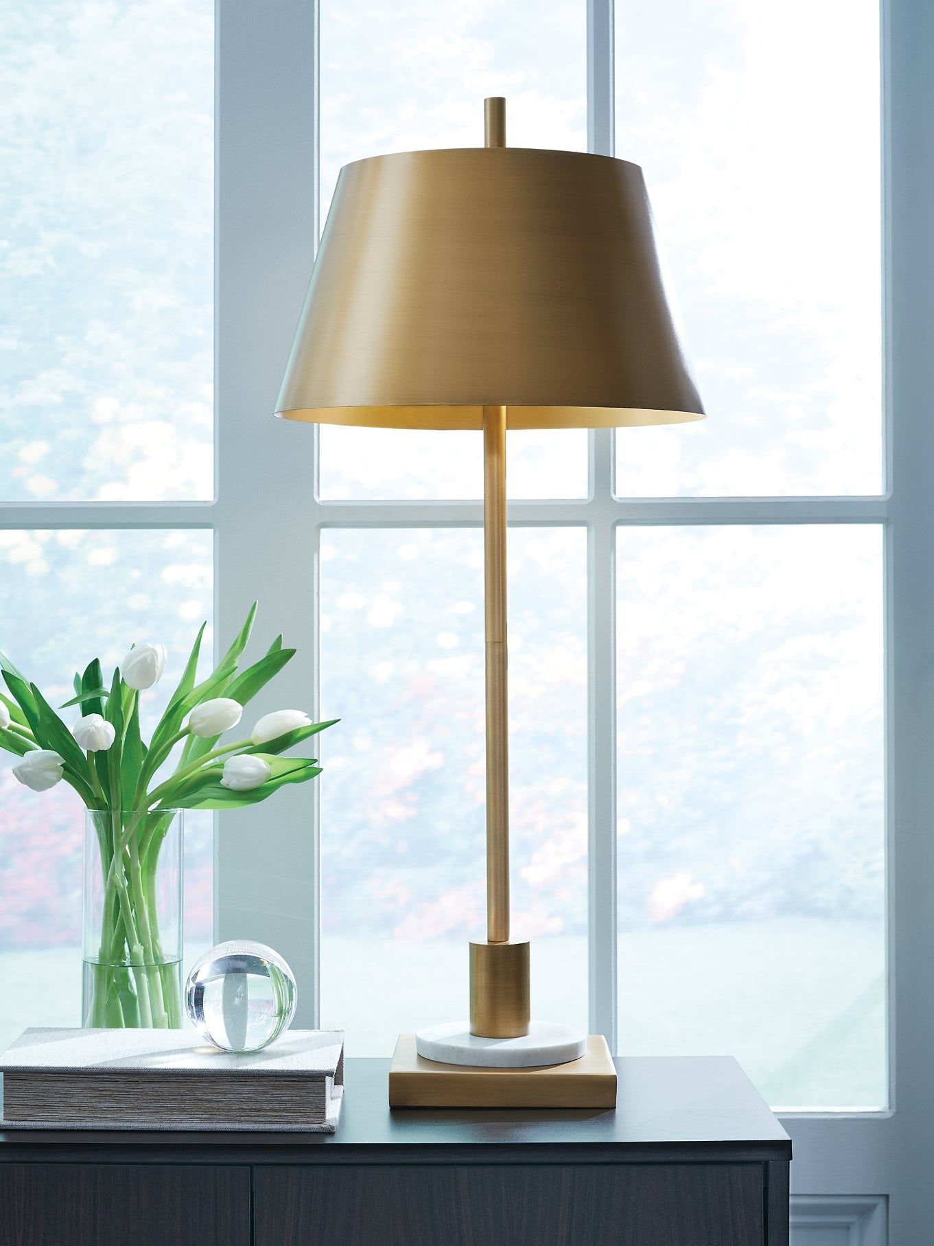 Fritzburn Metal Table Lamp (1/CN) Signature Design by Ashley®