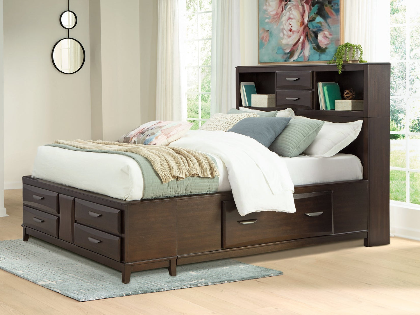 Vanmore Queen Storage Bed Benchcraft®
