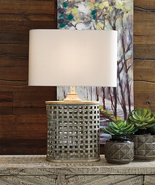 Deondra Metal Table Lamp (1/CN) Signature Design by Ashley®