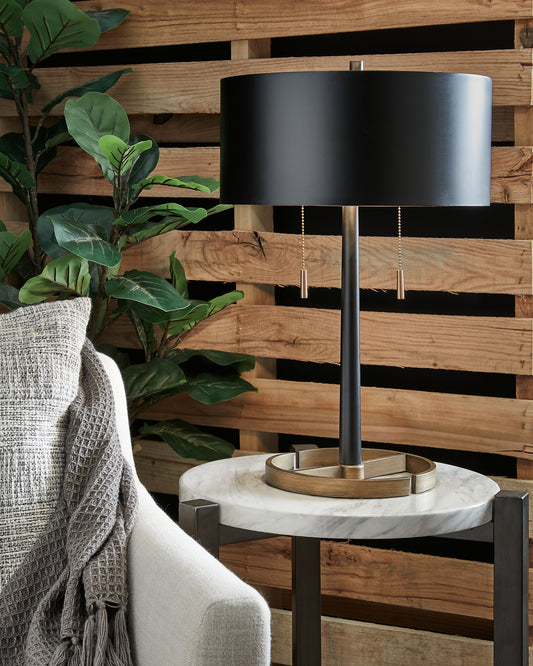 Amadell Metal Table Lamp (1/CN) Signature Design by Ashley®