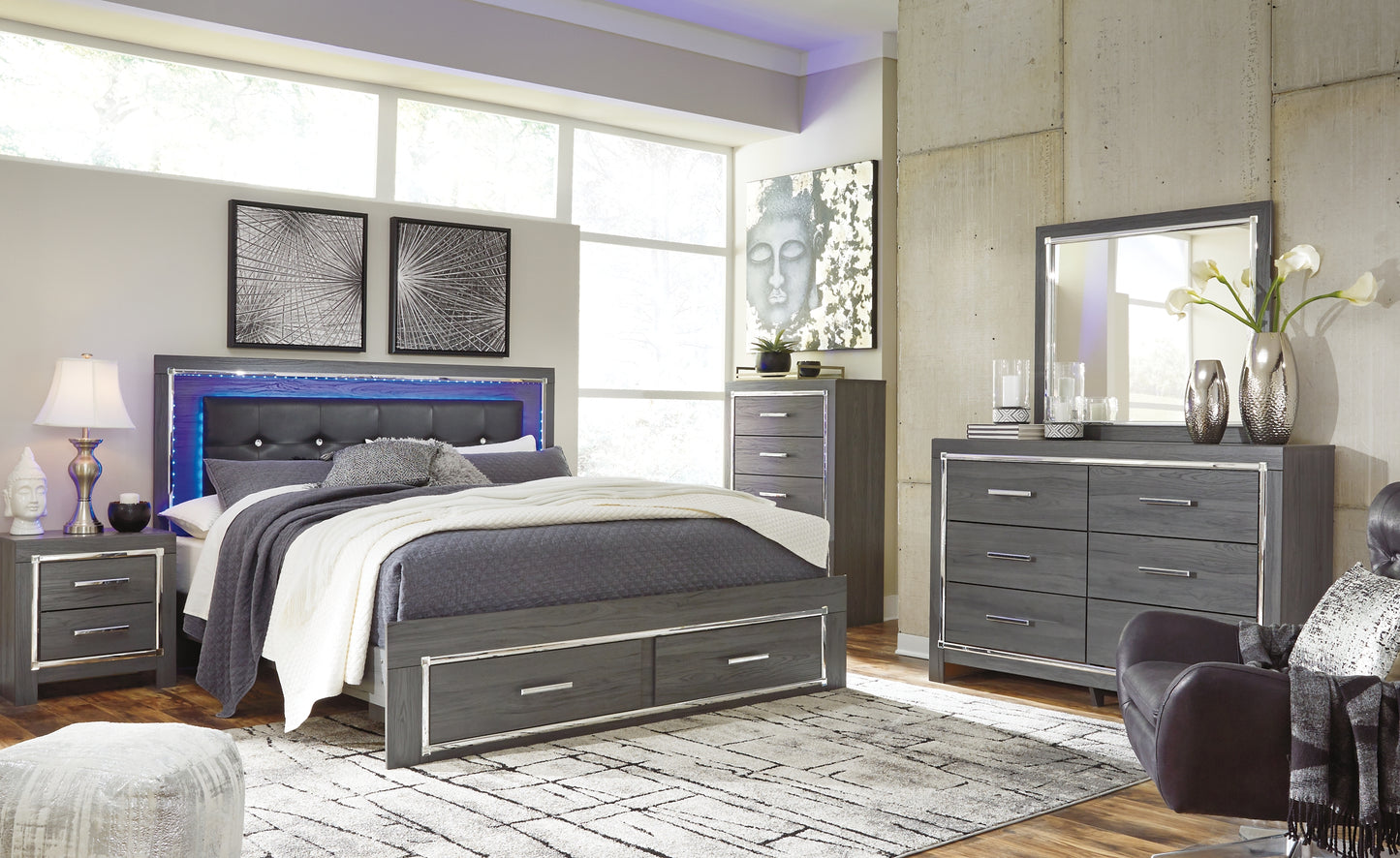 Lodanna King Panel Bed with 2 Storage Drawers with Mirrored Dresser, Chest and Nightstand Signature Design by Ashley®