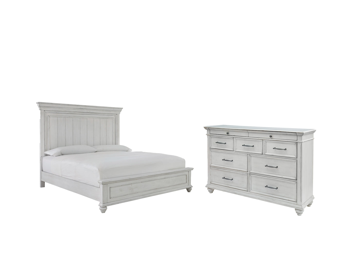 Kanwyn King Panel Bed with Dresser Benchcraft®