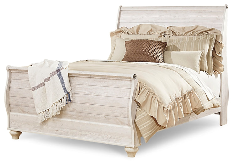 Willowton Queen Sleigh Bed with Mirrored Dresser and Nightstand Signature Design by Ashley®