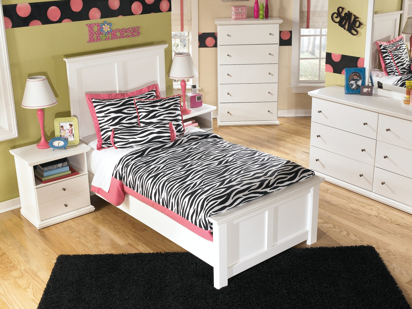 Bostwick Shoals Queen Panel Bed Signature Design by Ashley®