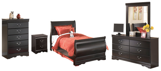 Huey Vineyard Full Sleigh Bed with Mirrored Dresser, Chest and Nightstand Signature Design by Ashley®