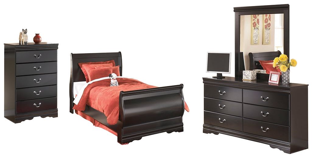 Huey Vineyard Twin Sleigh Bed with Mirrored Dresser and Chest Signature Design by Ashley®