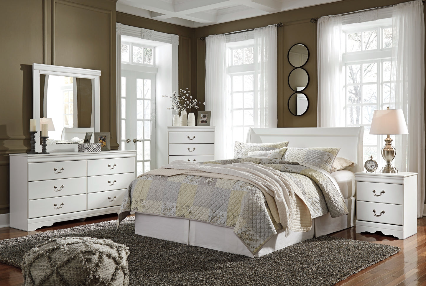 Anarasia Queen Sleigh Headboard with Mirrored Dresser and 2 Nightstands Signature Design by Ashley®