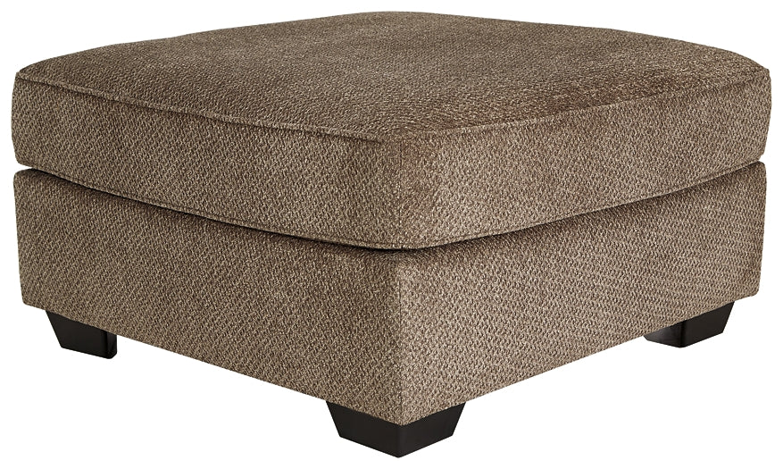 Graftin 3-Piece Sectional with Ottoman Benchcraft®