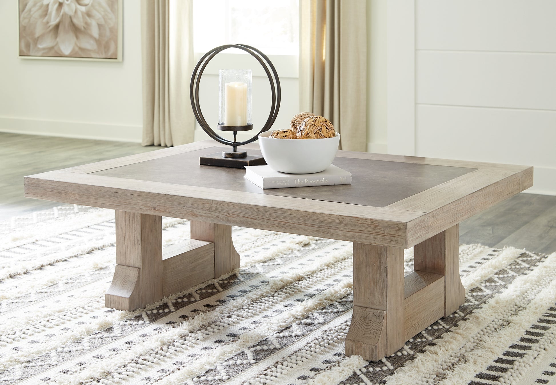 Hennington Coffee Table with 2 End Tables Signature Design by Ashley®