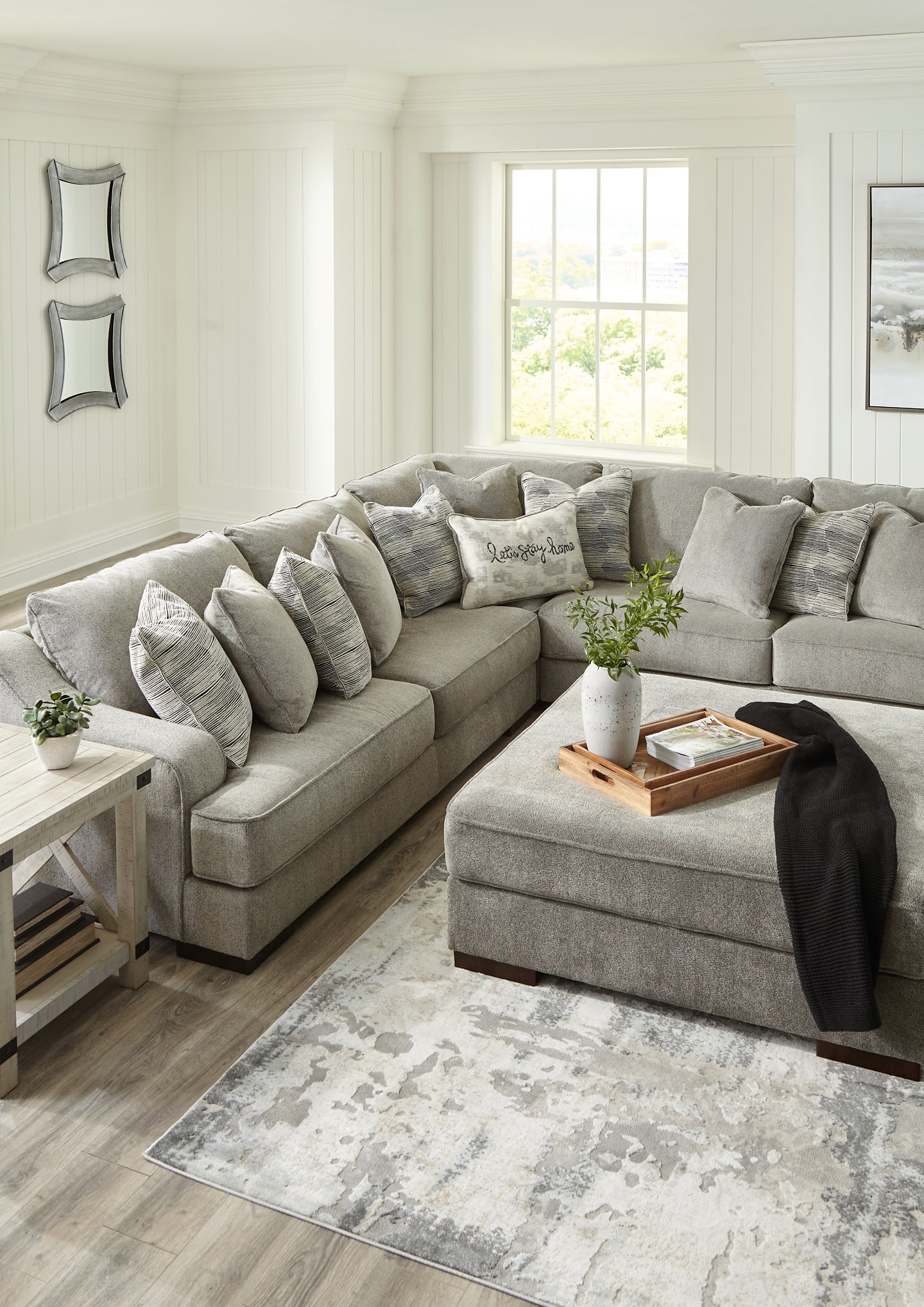 Bayless 3-Piece Sectional with Ottoman Signature Design by Ashley®