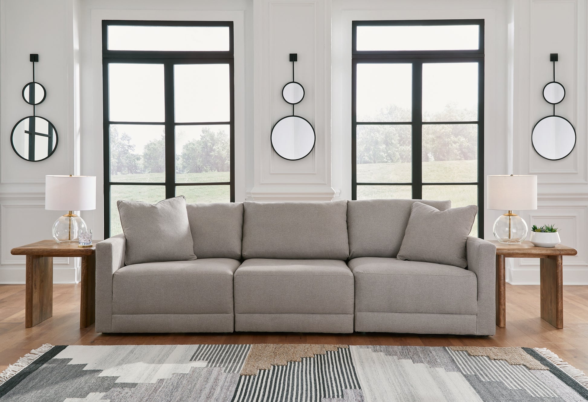 Katany 5-Piece Sectional with Ottoman Benchcraft®