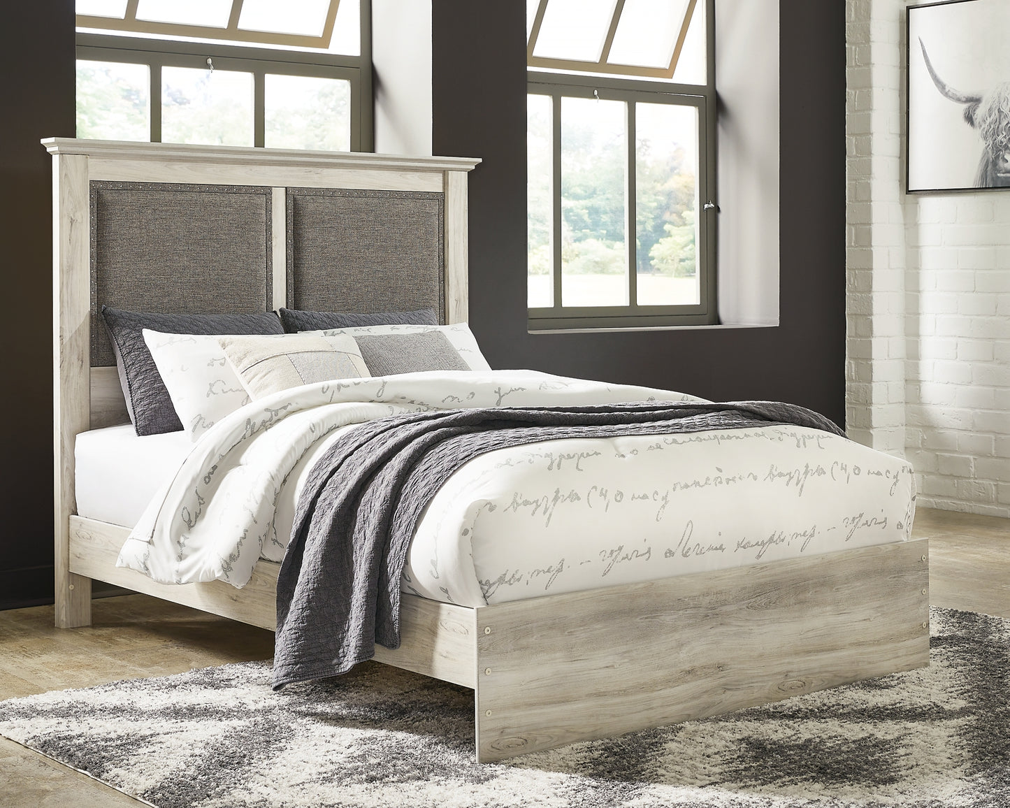 Cambeck King Upholstered Panel Bed with Mirrored Dresser, Chest and Nightstand Signature Design by Ashley®