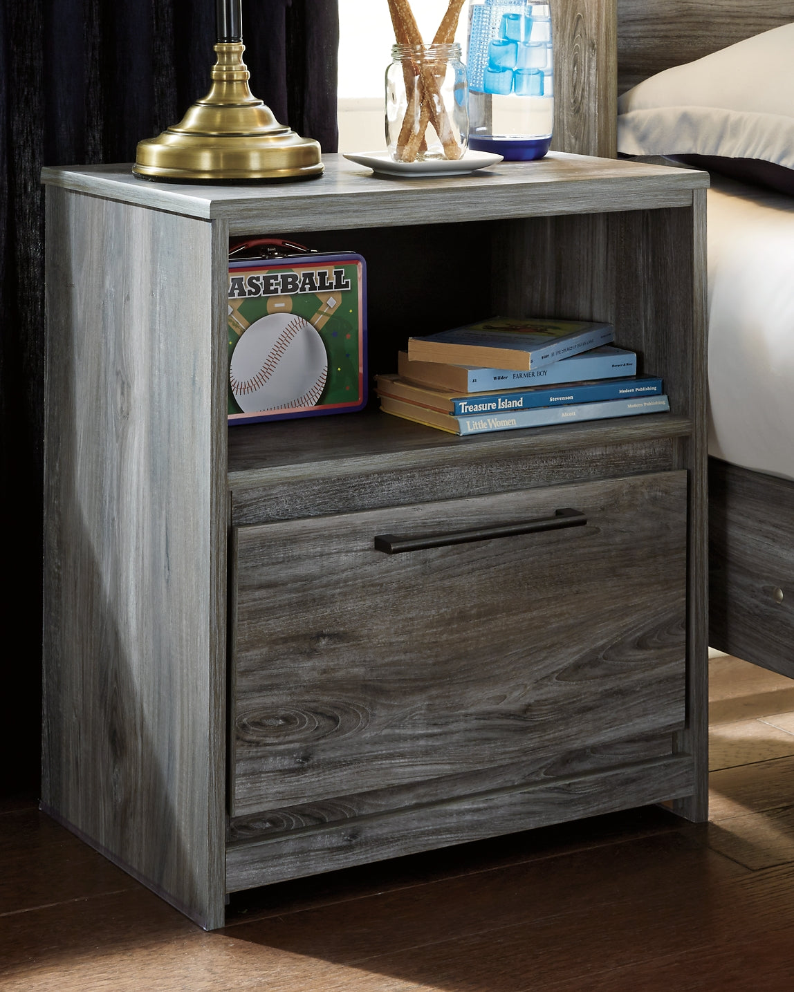 Baystorm King Panel Bed with Mirrored Dresser, Chest and Nightstand Signature Design by Ashley®