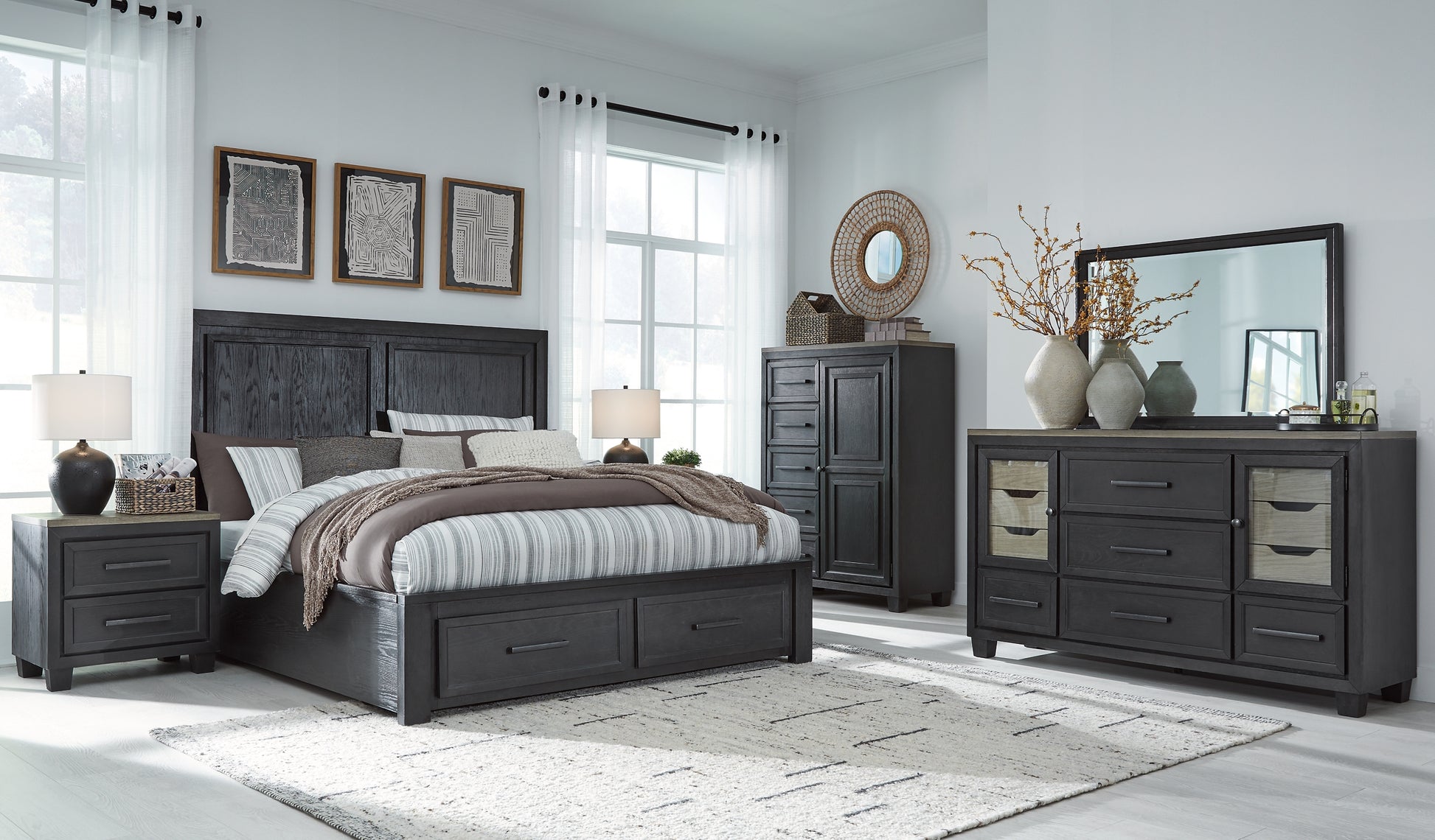 Foyland King Panel Storage Bed with Mirrored Dresser, Chest and 2 Nightstands Signature Design by Ashley®