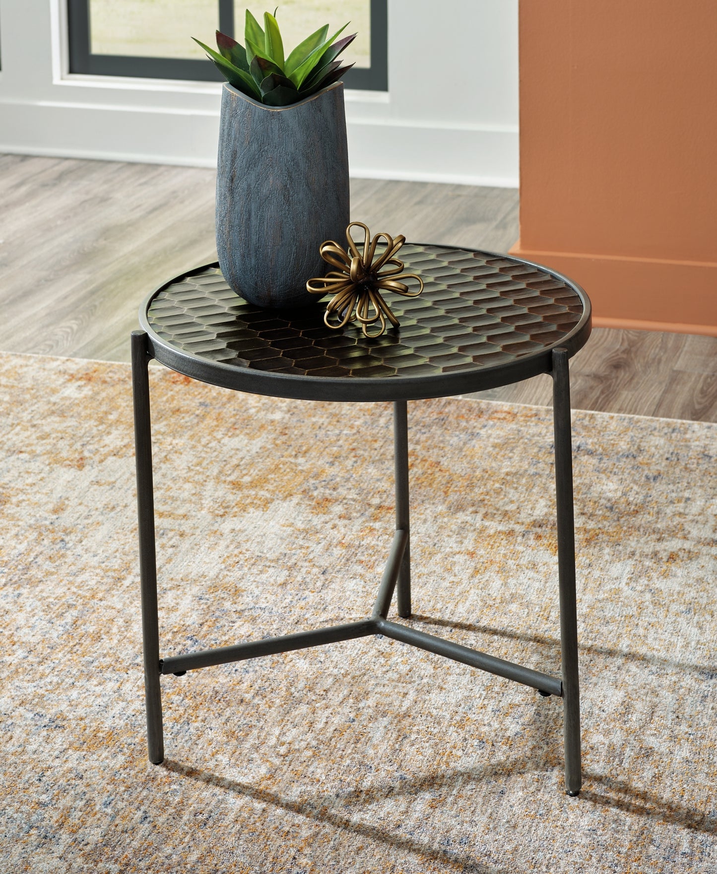 Doraley Coffee Table with 1 End Table Signature Design by Ashley®