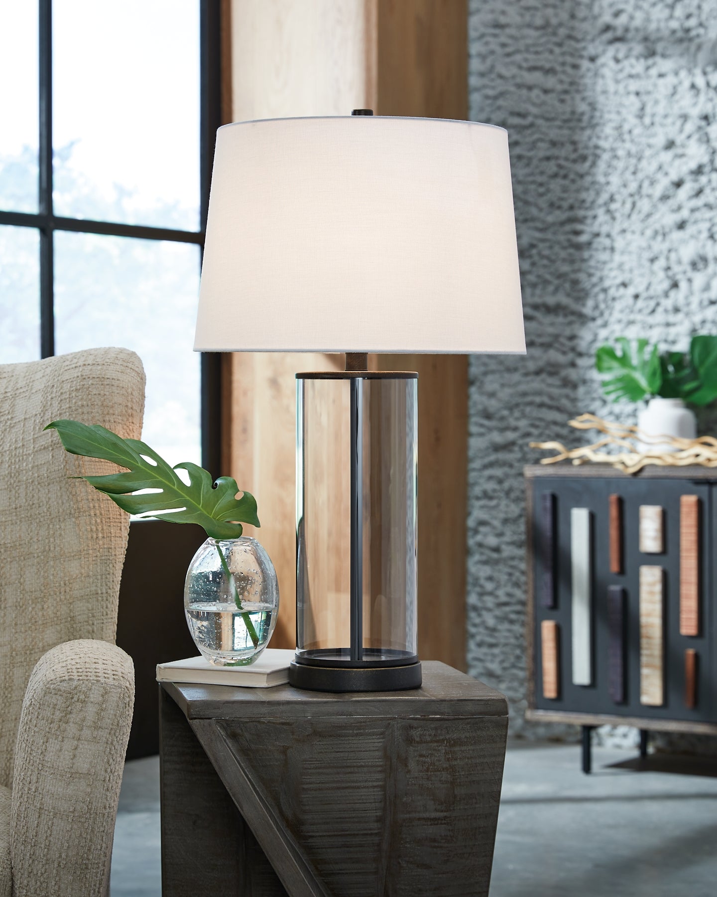 Wilmburgh Glass Table Lamp (2/CN) Signature Design by Ashley®