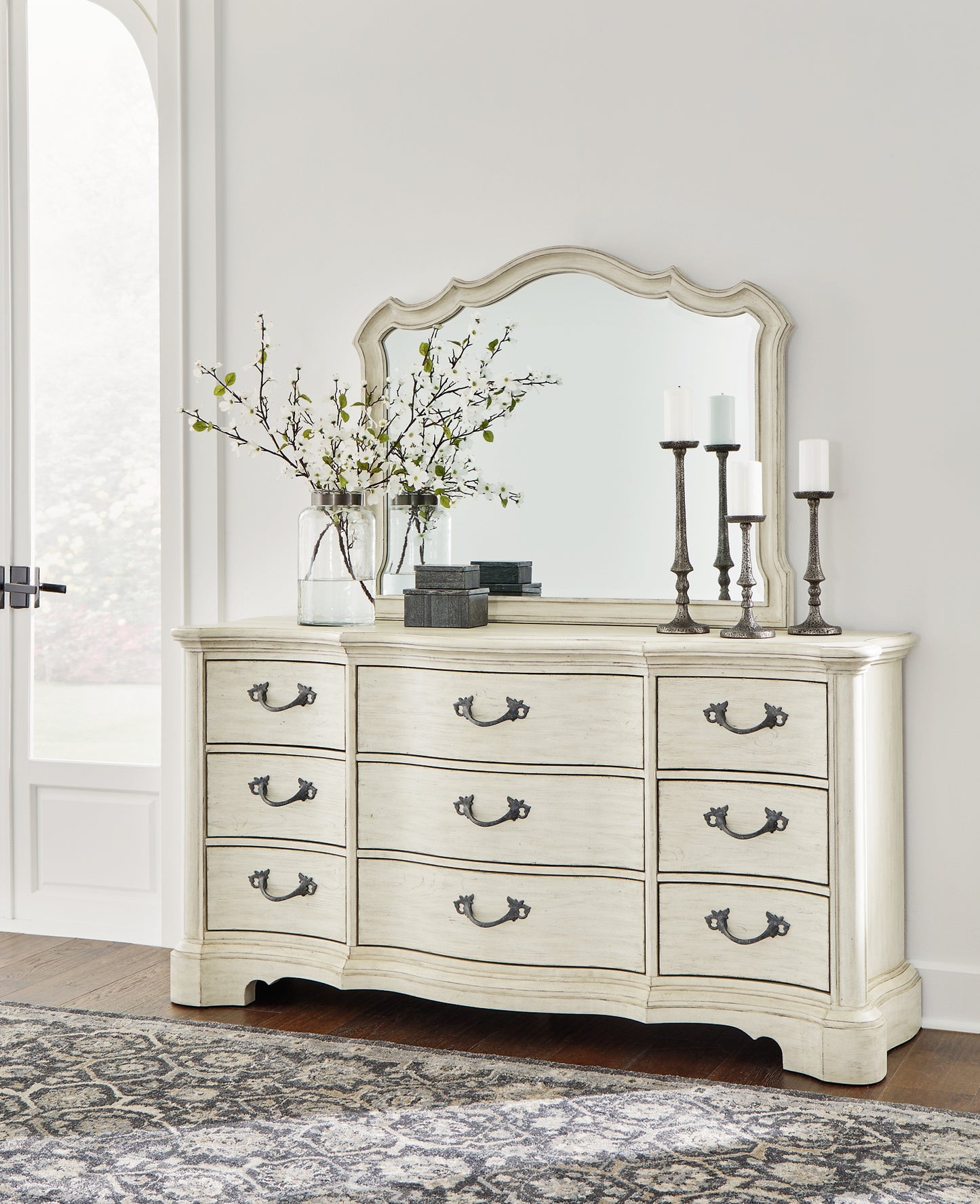 Arlendyne Dresser and Mirror Signature Design by Ashley®