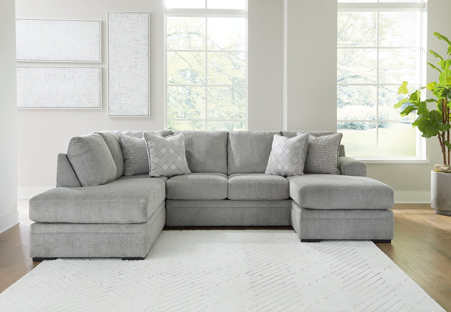 Casselbury 2-Piece Sectional with Chaise Signature Design by Ashley®