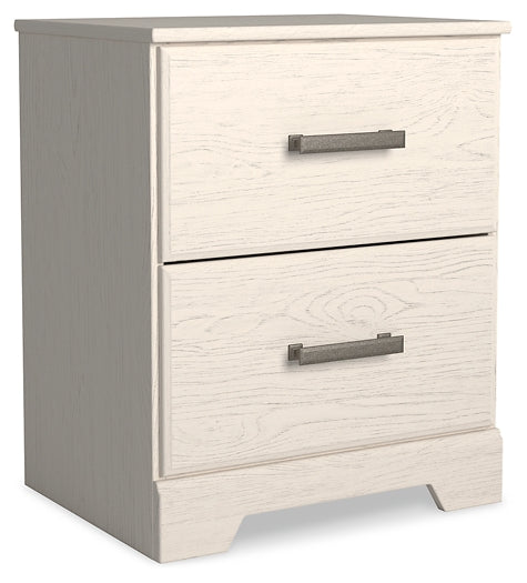 Stelsie King Panel Bed with Mirrored Dresser and Nightstand Signature Design by Ashley®