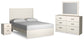 Stelsie Queen Panel Bed with Mirrored Dresser and Nightstand Signature Design by Ashley®