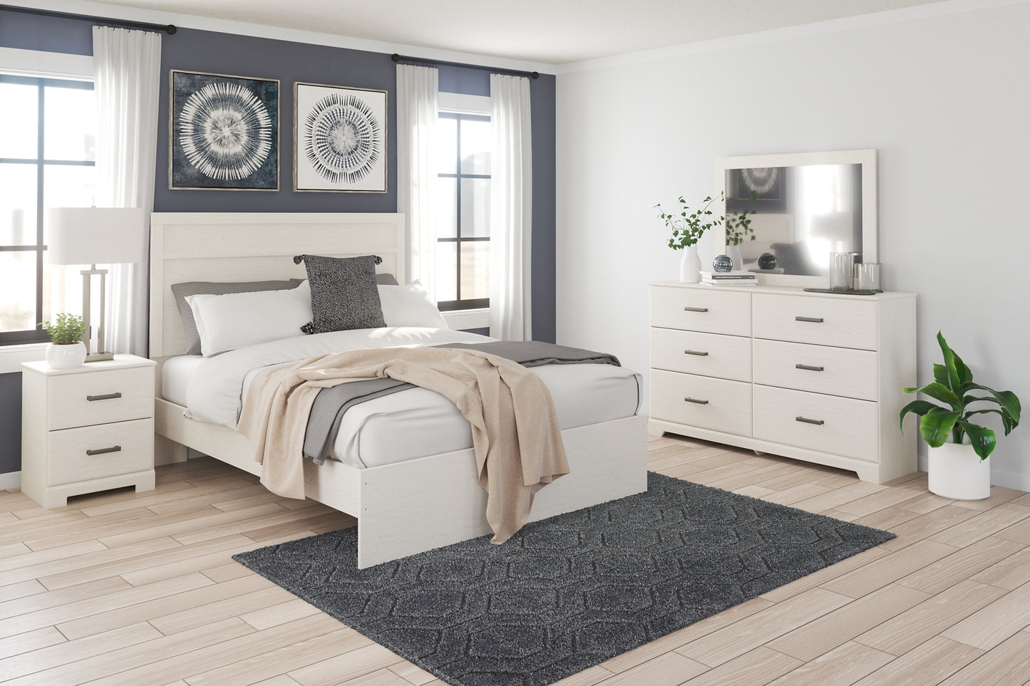 Stelsie Queen Panel Bed with Mirrored Dresser and Nightstand Signature Design by Ashley®