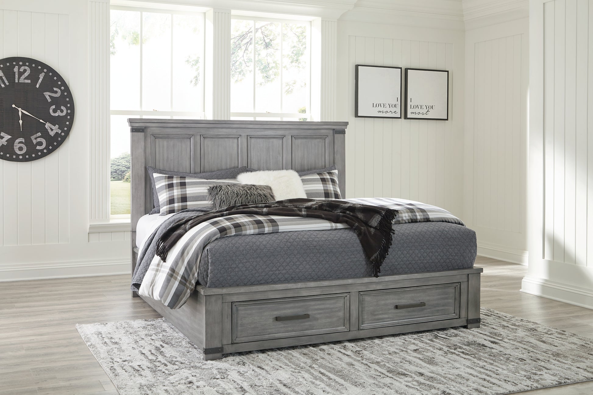 Russelyn California King Storage Bed with Mirrored Dresser Signature Design by Ashley®