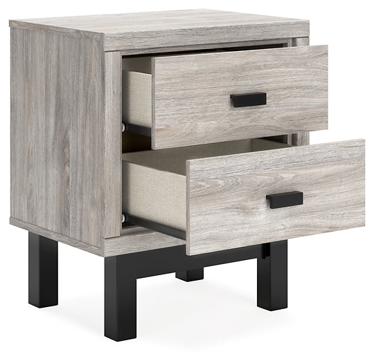 Vessalli King Panel Headboard with Mirrored Dresser and 2 Nightstands Signature Design by Ashley®