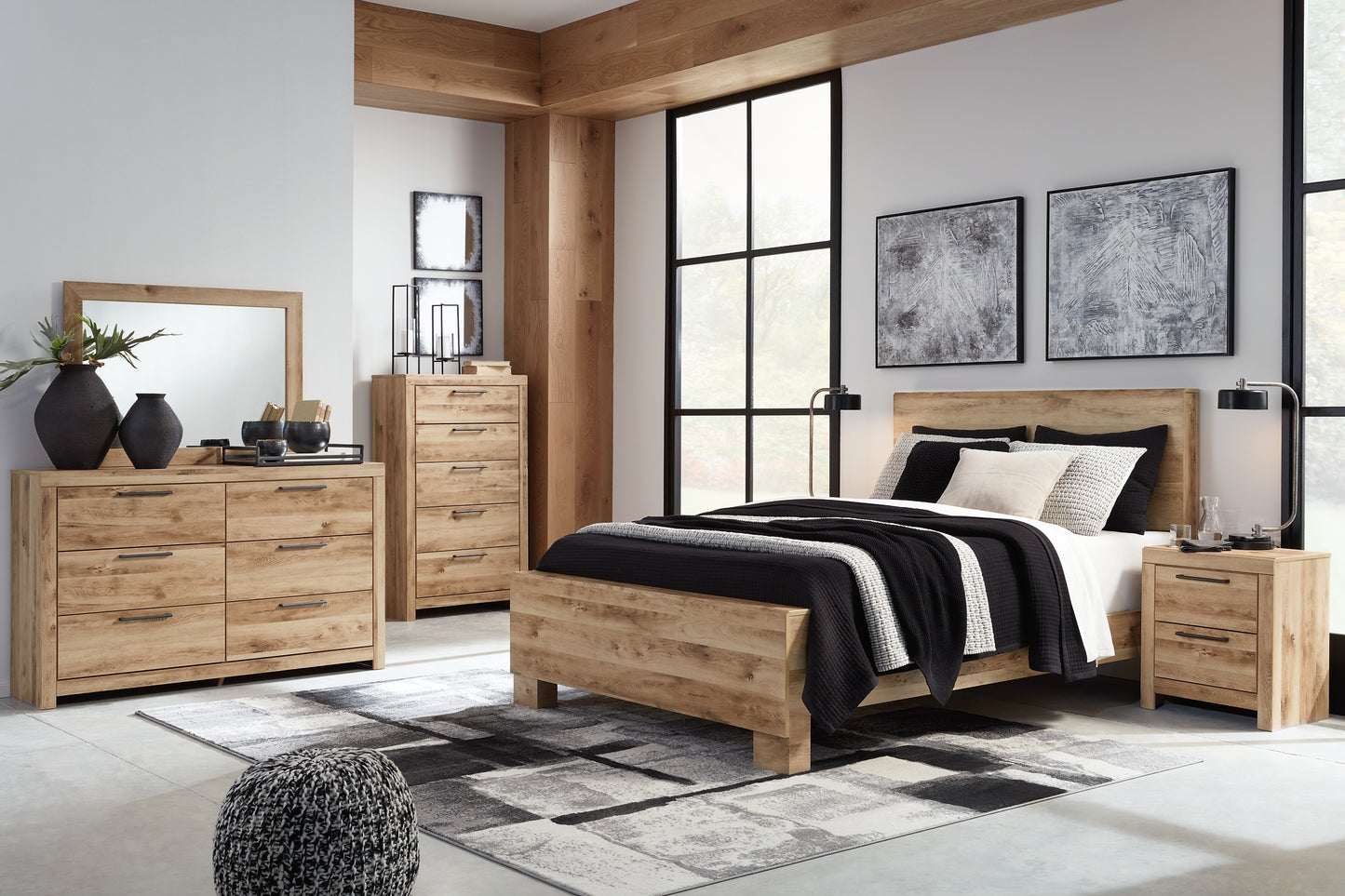 Hyanna Queen Panel Bed with Mirrored Dresser and Nightstand Signature Design by Ashley®