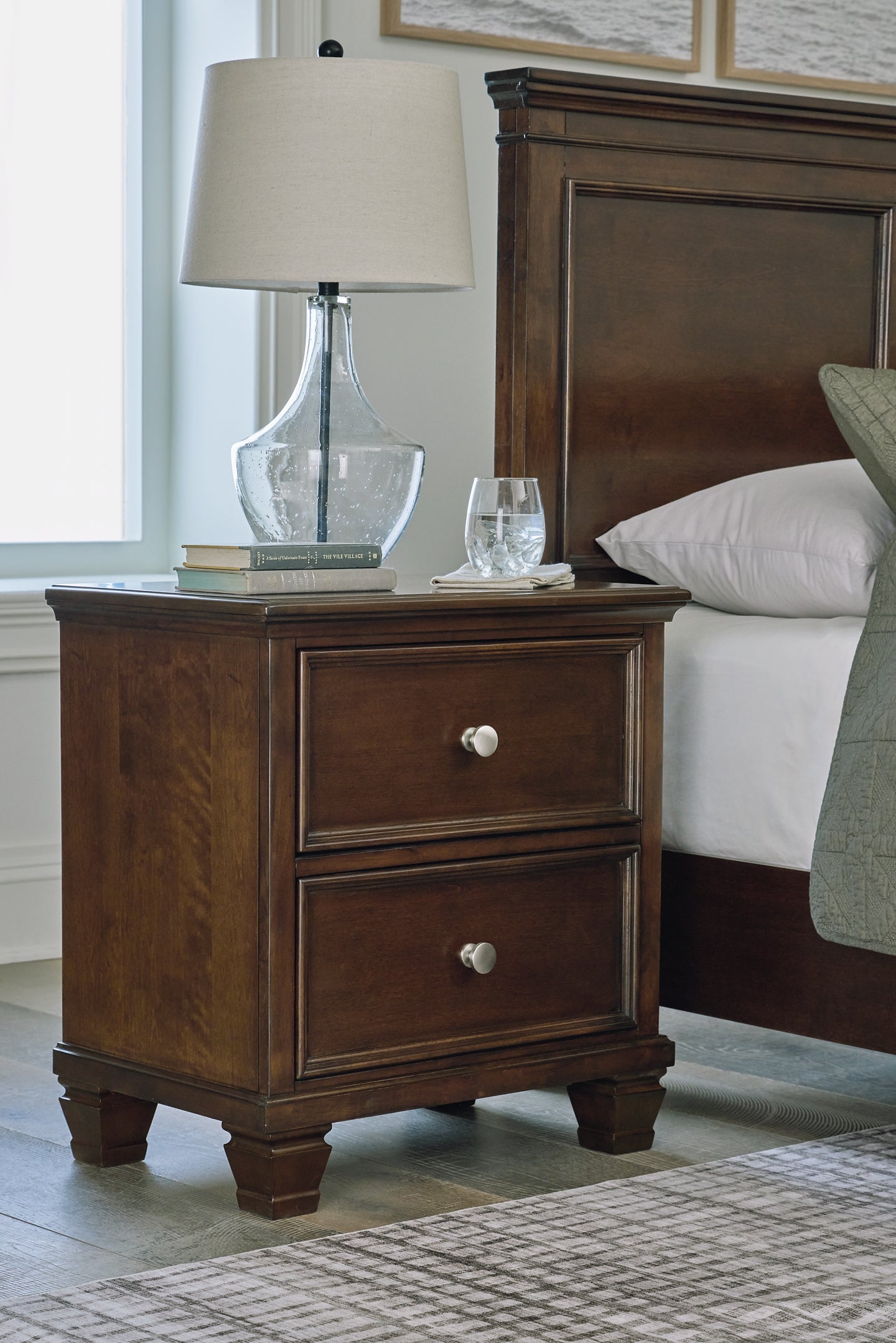 Danabrin King Panel Bed with Mirrored Dresser and Nightstand Signature Design by Ashley®