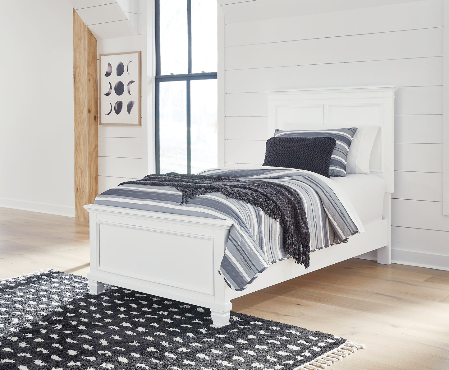 Fortman Twin Panel Bed with Mirrored Dresser and Chest Signature Design by Ashley®