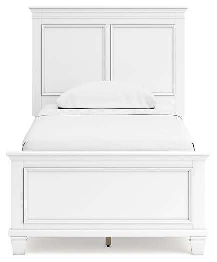 Fortman Twin Panel Bed with Mirrored Dresser, Chest and Nightstand Signature Design by Ashley®