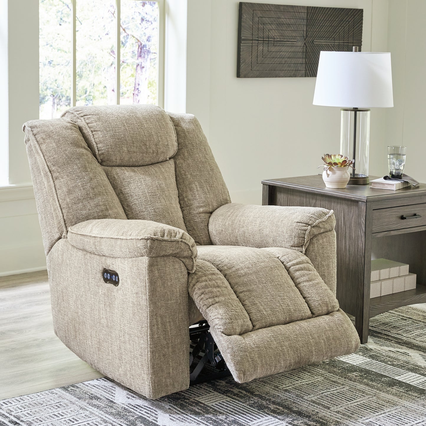 Hindmarsh PWR Recliner/ADJ Headrest Signature Design by Ashley®